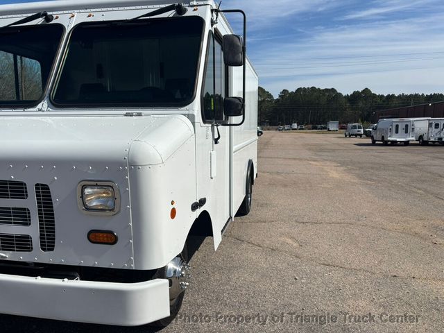 2016 Ford E350HD STEP VAN JUST 28k MILES! SUPER NICE UNIT! FINANCE OR LEASE! - 22989177 - 1