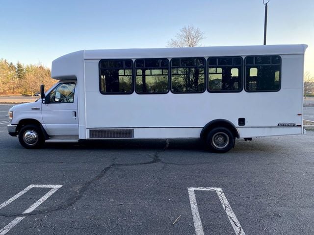 2016 Ford E450 22 Pass. Wheelchair Shuttle Bus 47k Miles For Adults Churches Seniors & Handicapped Transport - 22227028 - 3