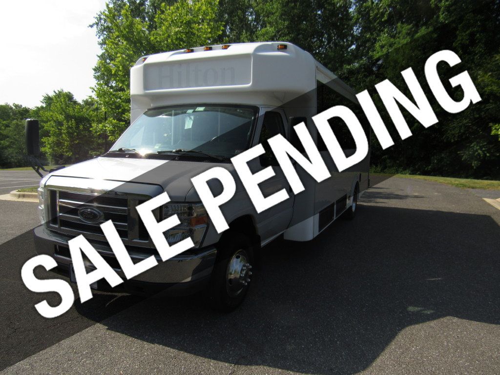 2016 Ford E450 22 Passenger Bus w-Luggage Glaval Universal - 21953535 | Video 1