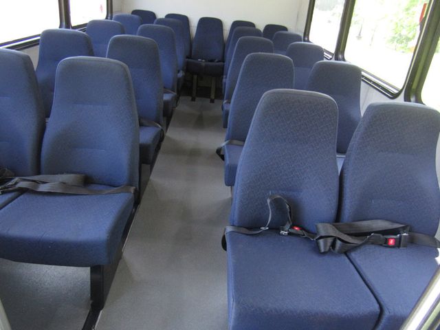 2016 Ford E450 22 Passenger Bus w-Luggage Glaval Universal - 21953535 - 23
