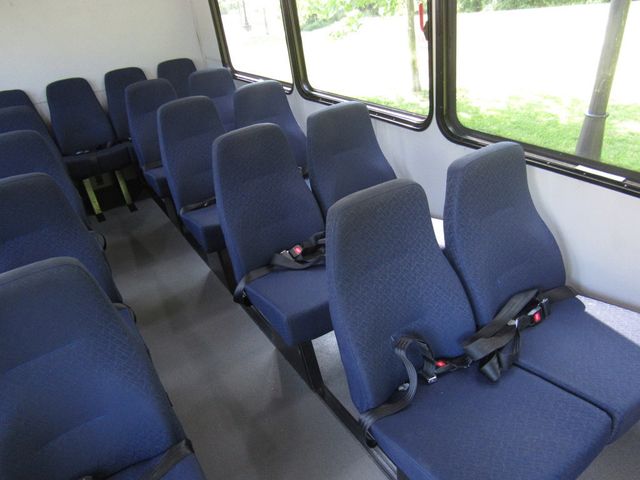 2016 Ford E450 22 Passenger Bus w-Luggage Glaval Universal - 21953535 - 24