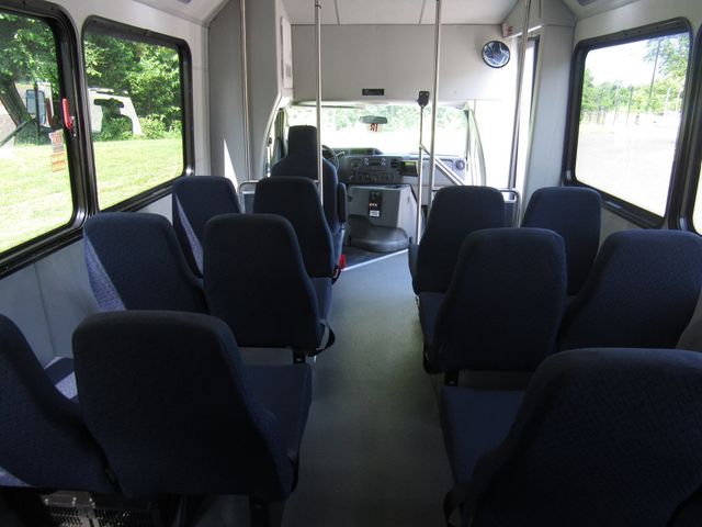 2016 Ford E450 22 Passenger Bus w-Luggage Glaval Universal - 21953535 - 27