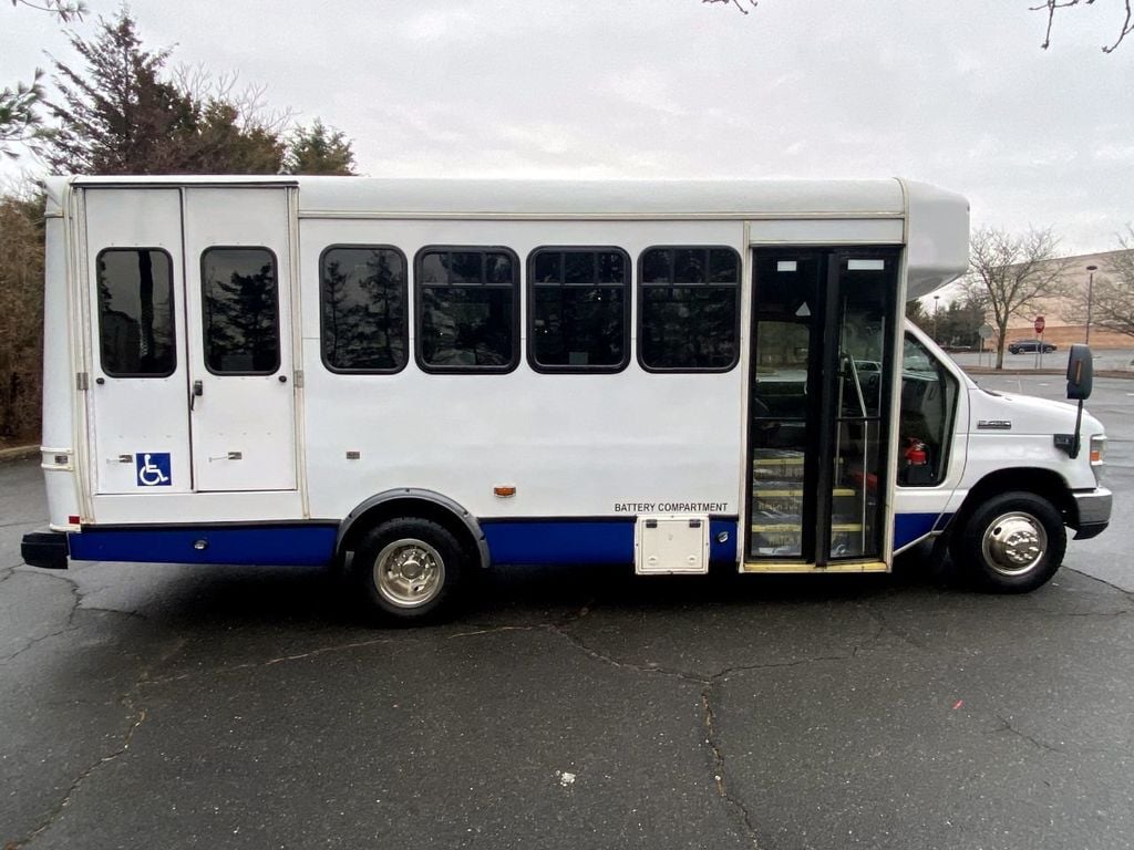 2016 Ford E450 Non-CDL Wheelchair Shuttle Bus For Sale For Adults Seniors Church Medical Transport Handicapped - 22288261 - 1