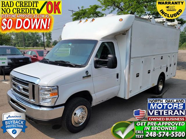 2016 Ford E450 Super Duty Cutaway Cutaway Van 2D - 22924031 - 0