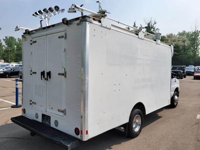 2016 Ford E450 Super Duty Cutaway Cutaway Van 2D - 22924031 - 16
