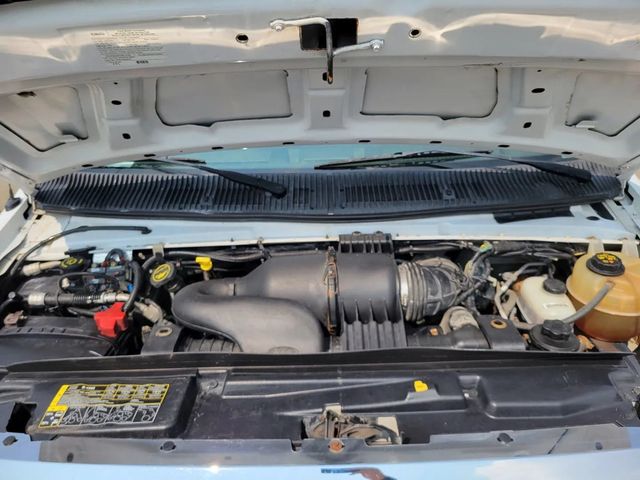 2016 Ford E450 Super Duty Cutaway Cutaway Van 2D - 22924031 - 17