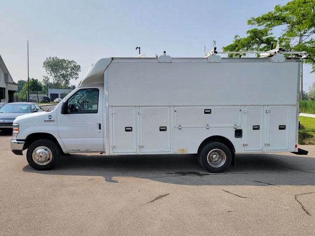 2016 Ford E450 Super Duty Cutaway Cutaway Van 2D - 22924031 - 6