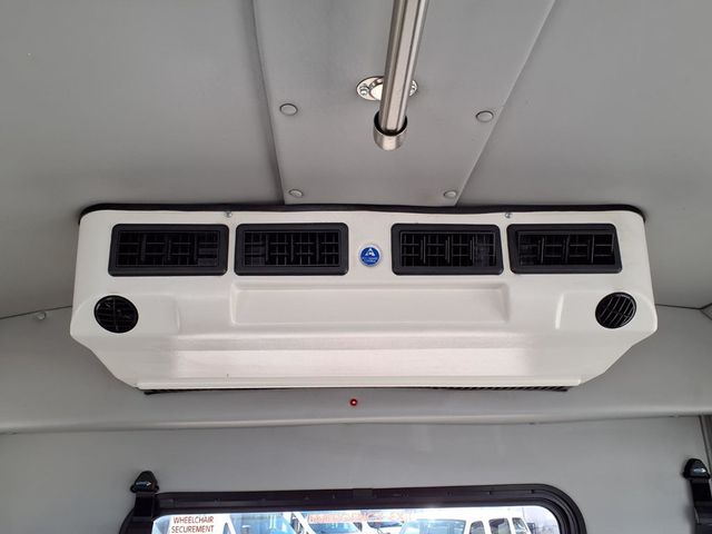 2016 Ford Econoline Commercial Cutaway 10 +2 Passenger Shuttle Bus w/Wheelchair - 23000946 - 21