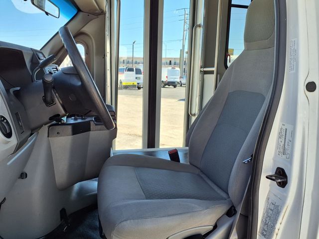 2016 Ford Econoline Commercial Cutaway 10 +2 Passenger Shuttle Bus w/Wheelchair - 23000946 - 29