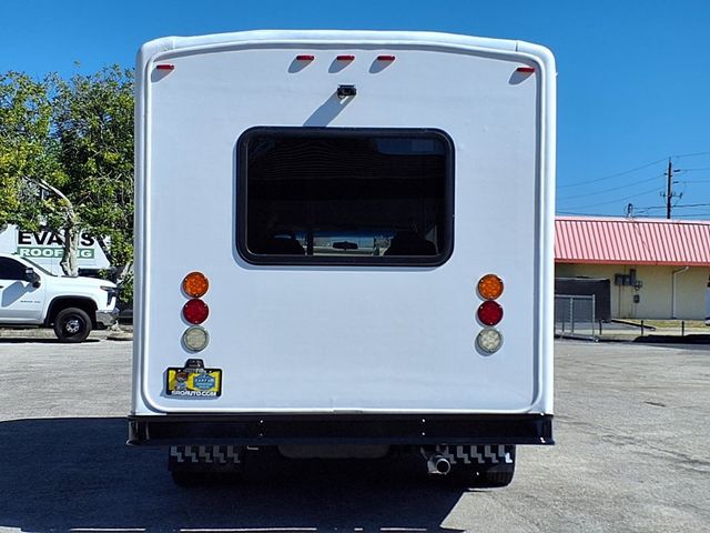 2016 Ford Econoline Commercial Cutaway 10 +2 Passenger Shuttle Bus w/Wheelchair - 23000946 - 4