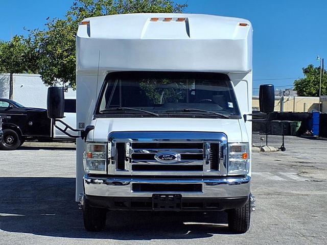 2016 Ford Econoline Commercial Cutaway 10 +2 Passenger Shuttle Bus w/Wheelchair - 23000946 - 8