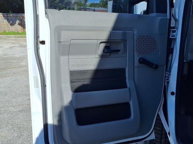 2016 Ford Econoline Commercial Cutaway 10' High Roof KUV - 23085084 - 13