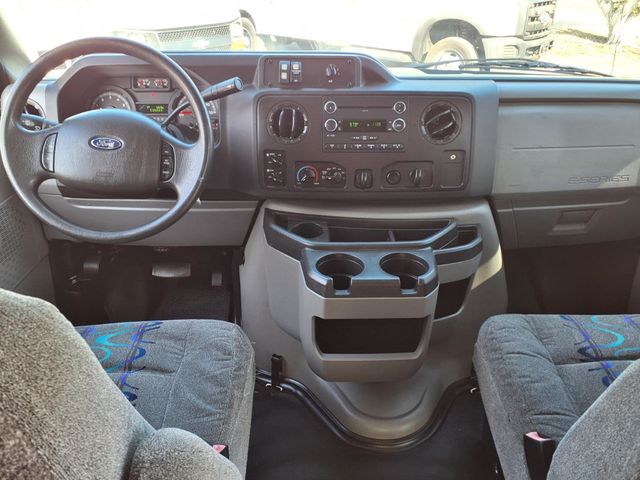 2016 Ford Econoline Commercial Cutaway 10 Passenger Shuttle Bus - 22986515 - 9