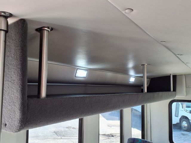 2016 Ford Econoline Commercial Cutaway 10 Passenger Shuttle Bus - 22986515 - 20