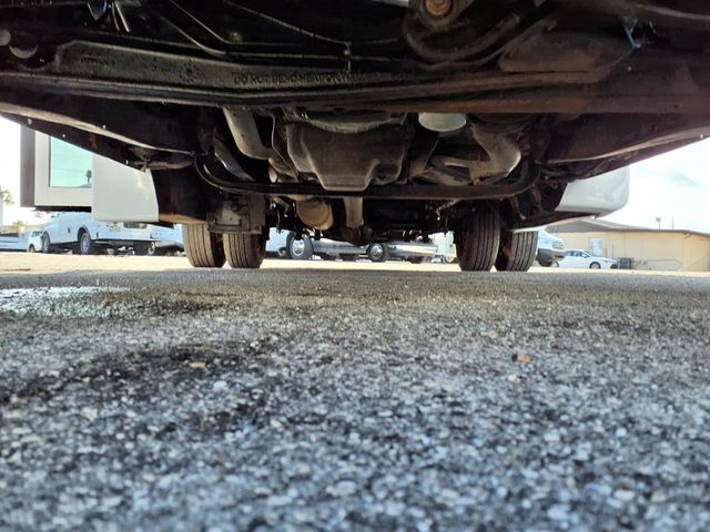 2016 Ford Econoline Commercial Cutaway 10 Passenger Shuttle Bus - 22986515 - 25