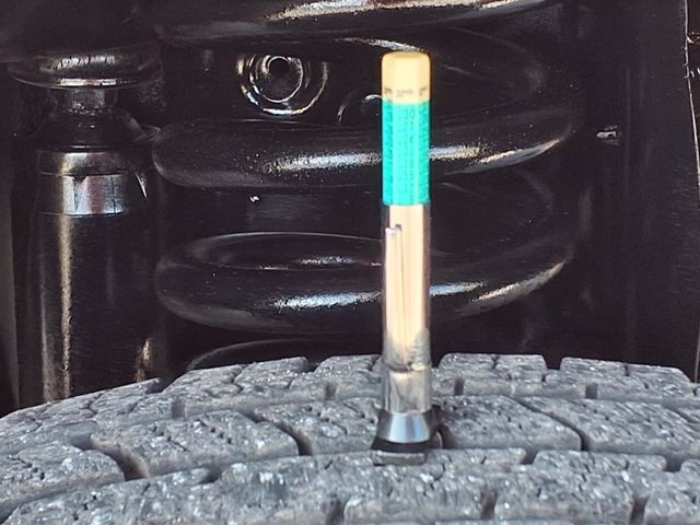 2016 Ford Econoline Commercial Cutaway 10 Passenger Shuttle Bus - 22986515 - 33