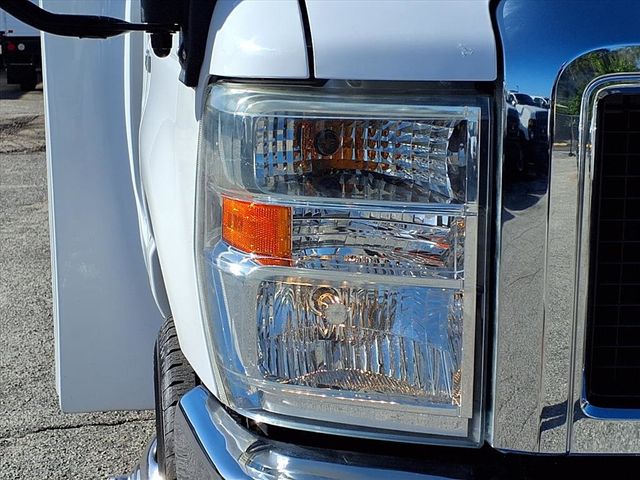 2016 Ford Econoline Commercial Cutaway 11 Passenger Shuttle Bus w/Wheelchair - 22928307 - 1