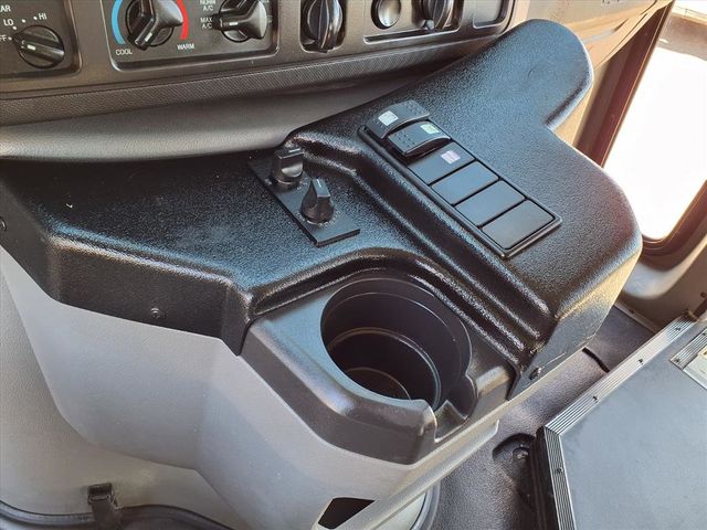 2016 Ford Econoline Commercial Cutaway 11 Passenger Shuttle Bus w/Wheelchair - 22928307 - 27