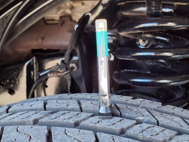 2016 Ford Econoline Commercial Cutaway 11 Passenger Shuttle Bus w/Wheelchair - 22928307 - 42