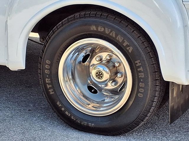 2016 Ford Econoline Commercial Cutaway 11 Passenger Shuttle Bus w/Wheelchair - 22928307 - 46