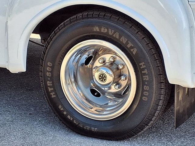 2016 Ford Econoline Commercial Cutaway 11 Passenger Shuttle Bus w/Wheelchair - 22928307 - 50