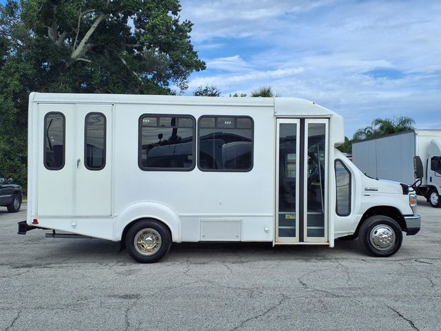 2016 Ford Econoline Commercial Cutaway 11 Passenger Shuttle Bus w/Wheelchair - 23058093 - 1