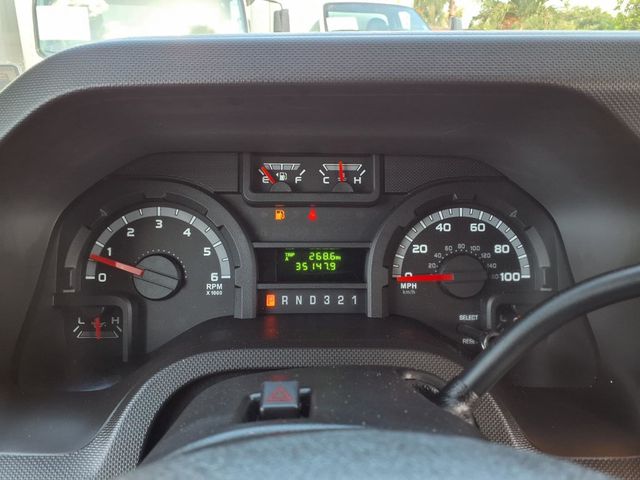 2016 Ford Econoline Commercial Cutaway 11 Passenger w/Wheelchair - 23038798 - 38