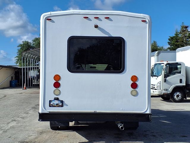 2016 Ford Econoline Commercial Cutaway 11 Passenger w/Wheelchair - 23038798 - 3