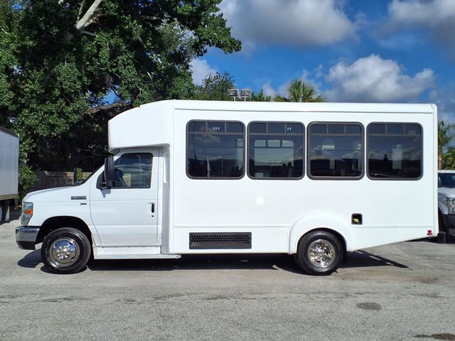 2016 Ford Econoline Commercial Cutaway 11 Passenger w/Wheelchair - 23038798 - 5