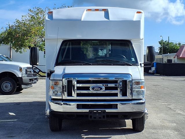 2016 Ford Econoline Commercial Cutaway 11 Passenger w/Wheelchair - 23038798 - 7