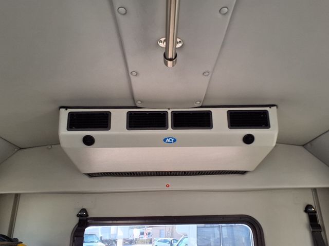 2016 Ford Econoline Commercial Cutaway 13 Passenger Shuttle Bus w/Wheelchair - 22935500 - 22