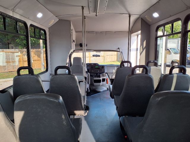 2016 Ford Econoline Commercial Cutaway 13 Passenger Shuttle Bus w/Wheelchair - 22935500 - 23