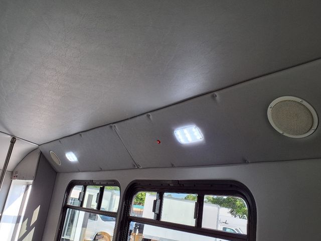 2016 Ford Econoline Commercial Cutaway 13 Passenger Shuttle Bus w/Wheelchair - 22935500 - 25