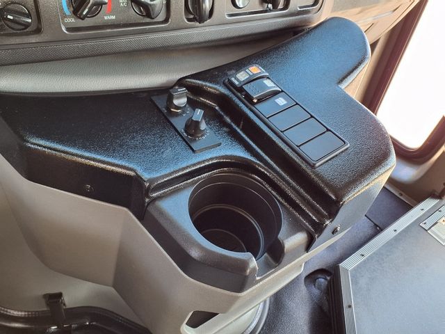 2016 Ford Econoline Commercial Cutaway 13 Passenger Shuttle Bus w/Wheelchair - 22935500 - 31