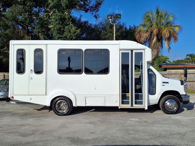 2016 Ford Econoline Commercial Cutaway 13 Passenger Shuttle Bus w/Wheelchair - 22935500 - 56