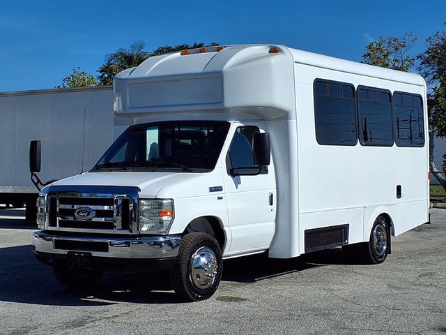 2016 Ford Econoline Commercial Cutaway 13 Passenger Shuttle Bus w/Wheelchair - 23030702 - 7
