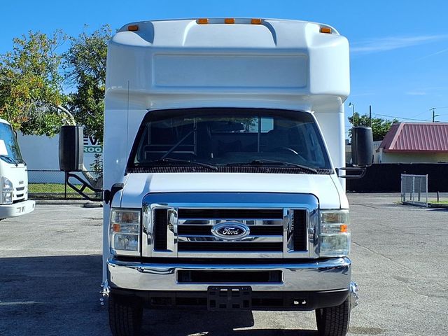 2016 Ford Econoline Commercial Cutaway 13 Passenger Shuttle Bus w/Wheelchair - 23030702 - 8
