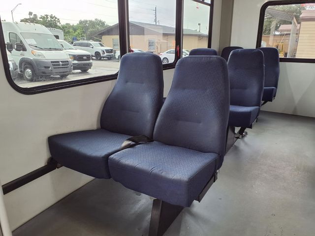 2016 Ford Econoline Commercial Cutaway 15 Passenger Shuttle Bus - 23091472 - 11