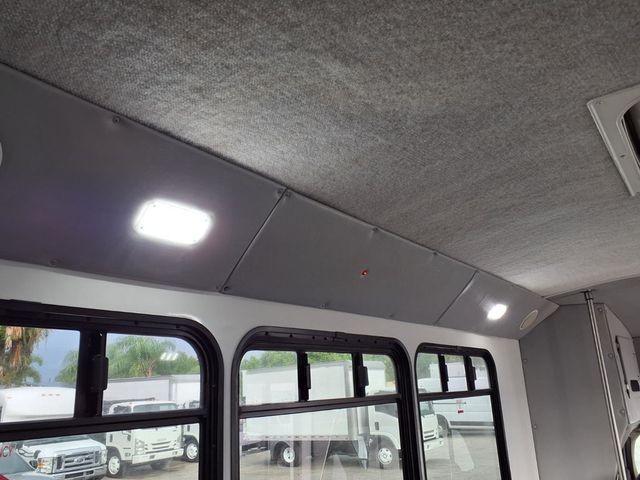 2016 Ford Econoline Commercial Cutaway 15 Passenger Shuttle Bus - 23091472 - 17