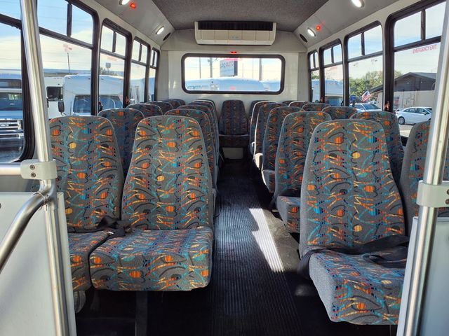 2016 Ford Econoline Commercial Cutaway 25 Passenger Shuttle Bus - 22999356 - 10