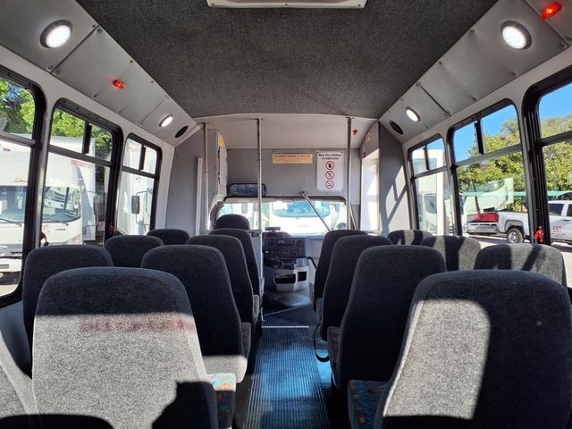 2016 Ford Econoline Commercial Cutaway 25 Passenger Shuttle Bus - 22999356 - 16