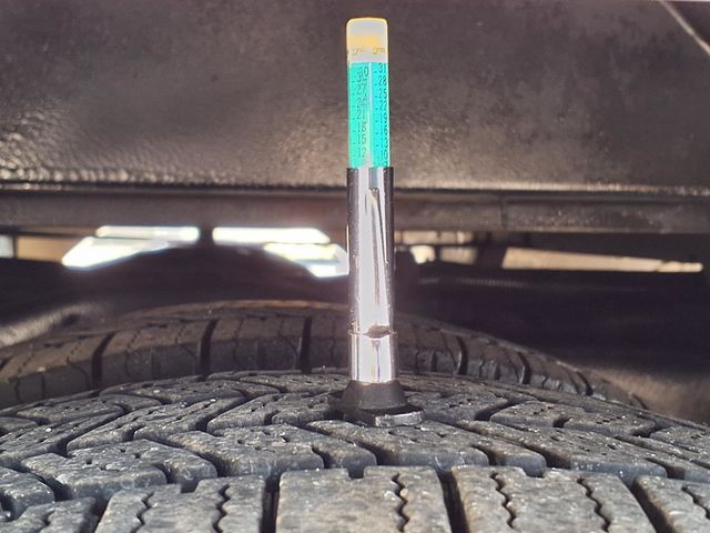 2016 Ford Econoline Commercial Cutaway 25 Passenger Shuttle Bus - 22999356 - 39