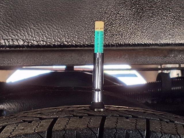 2016 Ford Econoline Commercial Cutaway 25 Passenger Shuttle Bus - 22999356 - 40