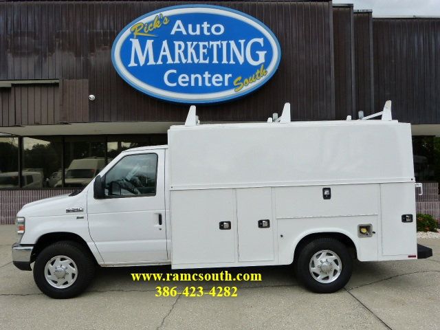 2016 Ford E-Series Cutaway