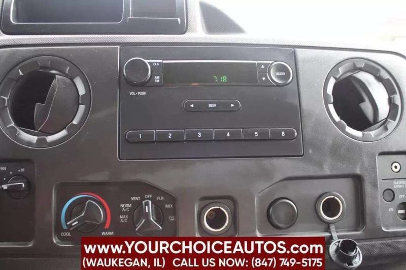 2016 Ford Econoline Commercial Cutaway E 350 SD 2dr 176 in. WB DRW Cutaway Chassis - 22914812 - 16