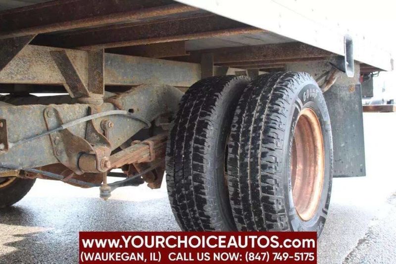 2016 Ford Econoline Commercial Cutaway E 350 SD 2dr 176 in. WB DRW Cutaway Chassis - 22914812 - 18