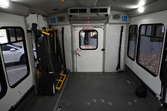 2016 Ford Econoline Commercial Cutaway E-350 SD Mobility Handicap Shuttle Bus - 22997335 - 18