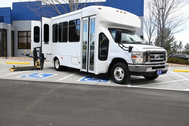 2016 Ford Econoline Commercial Cutaway E-350 SD Mobility Handicap Shuttle Bus - 22997335 - 1