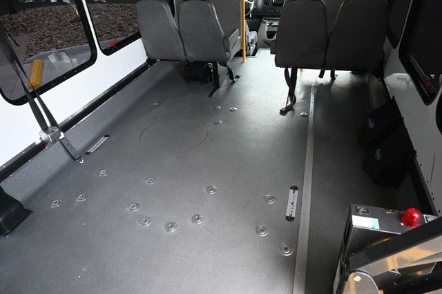 2016 Ford Econoline Commercial Cutaway E-350 SD Mobility Handicap Shuttle Bus - 22997335 - 23