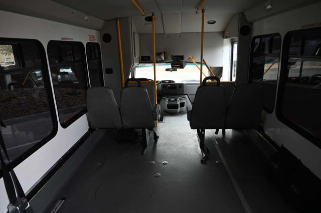2016 Ford Econoline Commercial Cutaway E-350 SD Mobility Handicap Shuttle Bus - 22997335 - 24